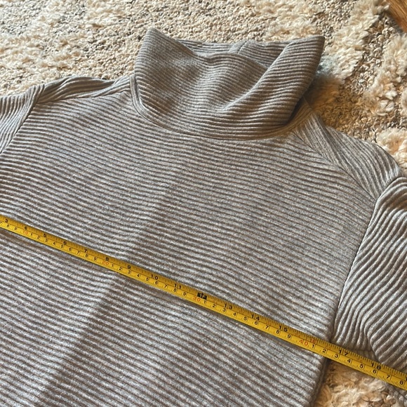 Loft Ribbed Knit 3/4 Sleeve Turtleneck Dress Like New - Picture 13 of 14